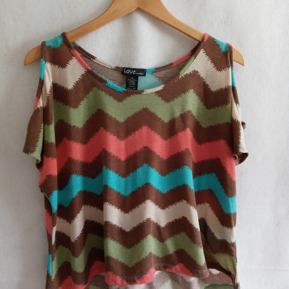 Love by Chesley Multi color shirt. Size XL
